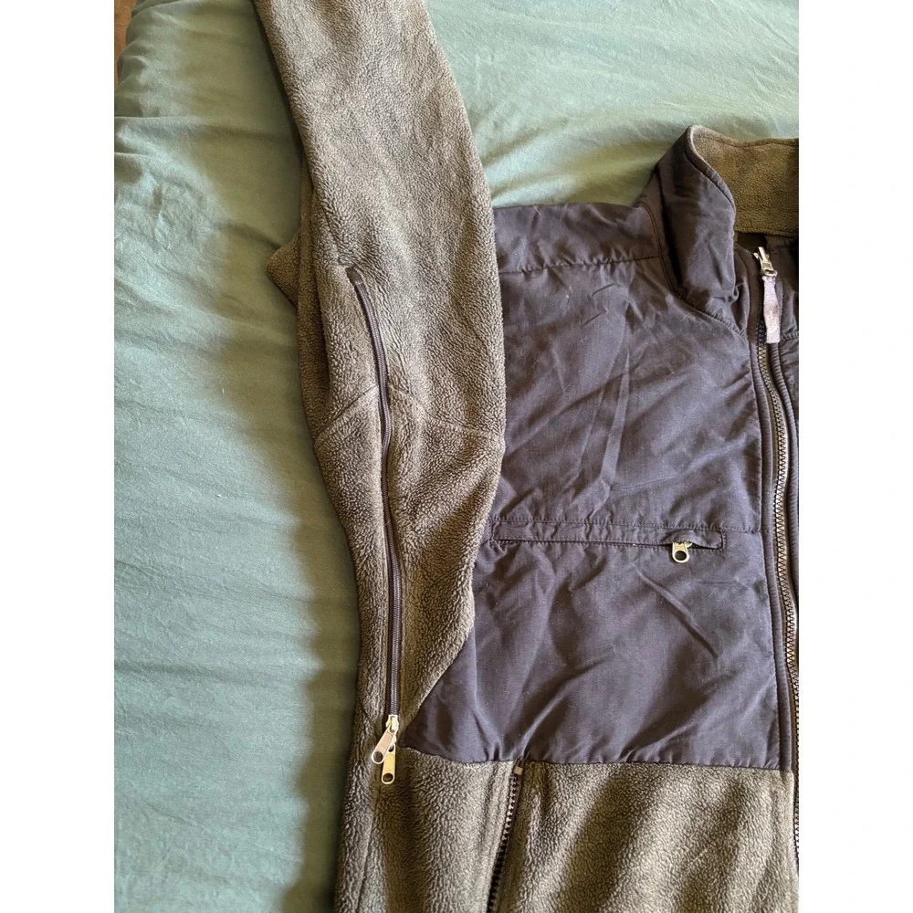 The North Face don hesitate